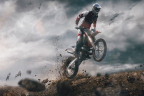 空翻与转体组合动作设计创新，空翻转体动作要领