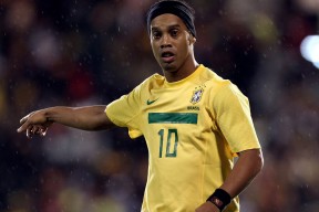 公牛球队合影曝光展现全新阵容活力满满，公牛的球队