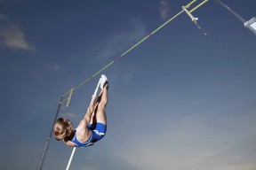 国足门将站位类型与扑救成功率比照，国足守门